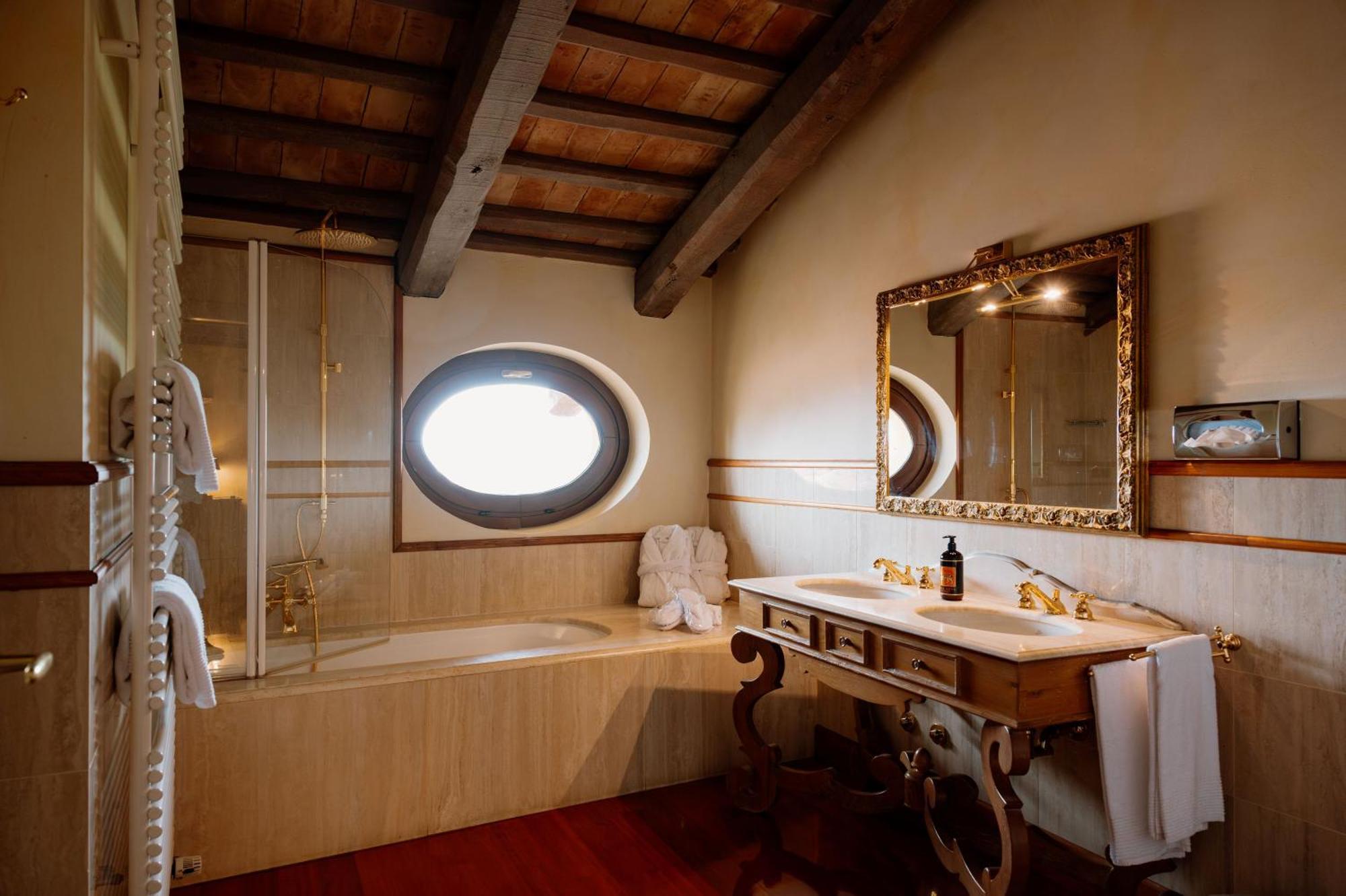 Hotel Casa Pavesi Grinzane Cavour Luaran gambar